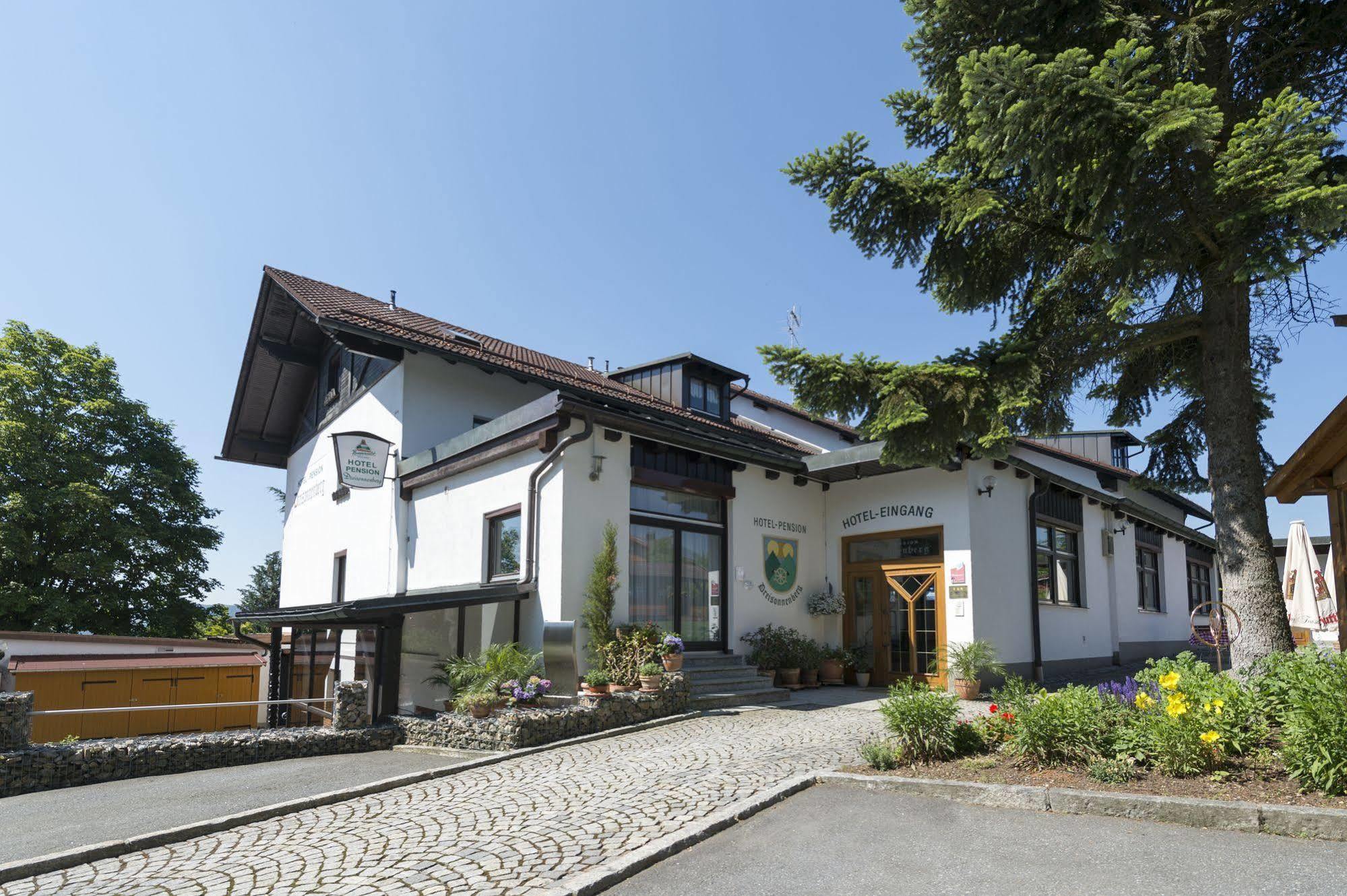 Hotel Dreisonnenberg 뉴쇼나우 외부 사진