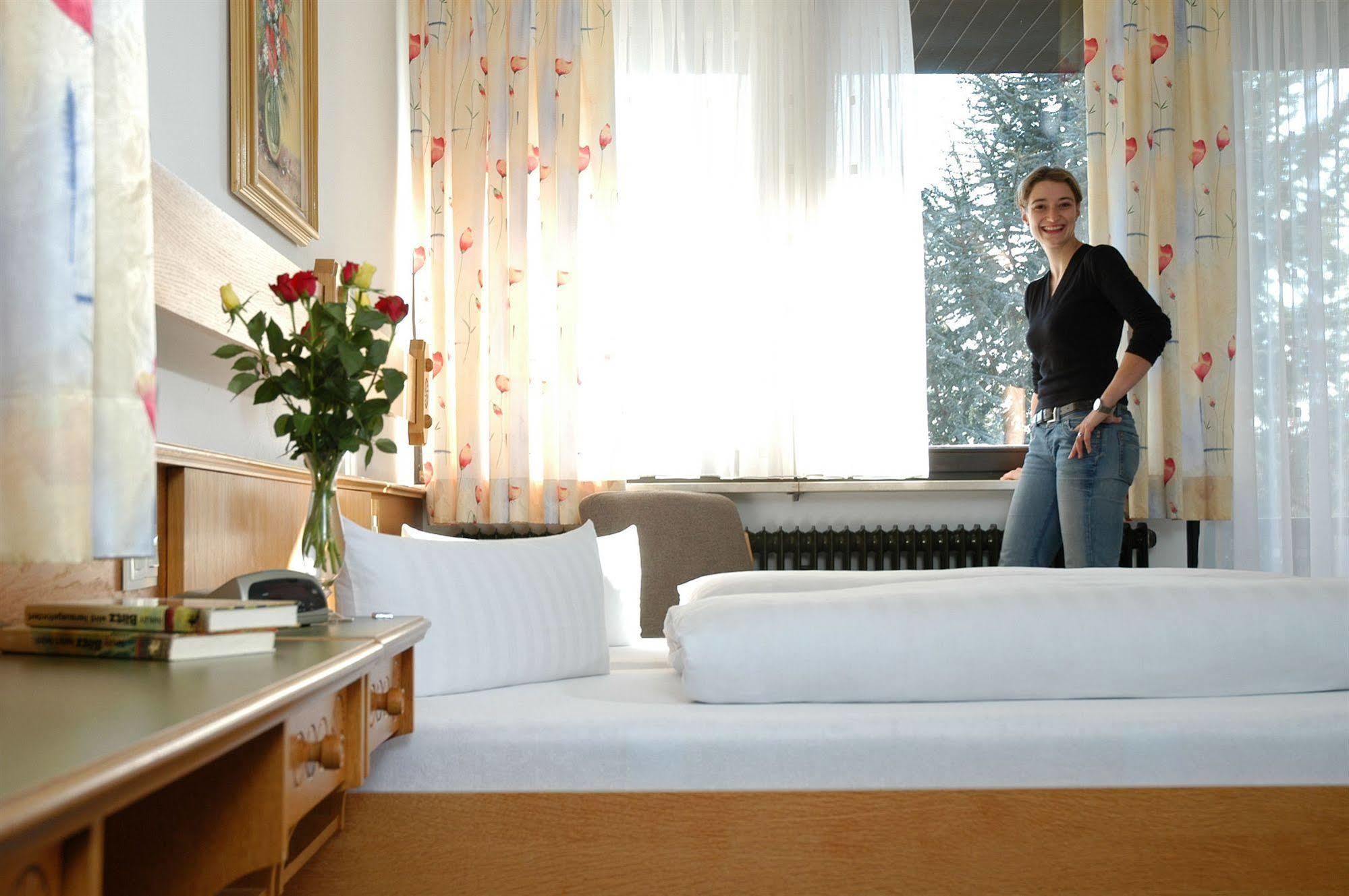 Hotel Dreisonnenberg 뉴쇼나우 외부 사진