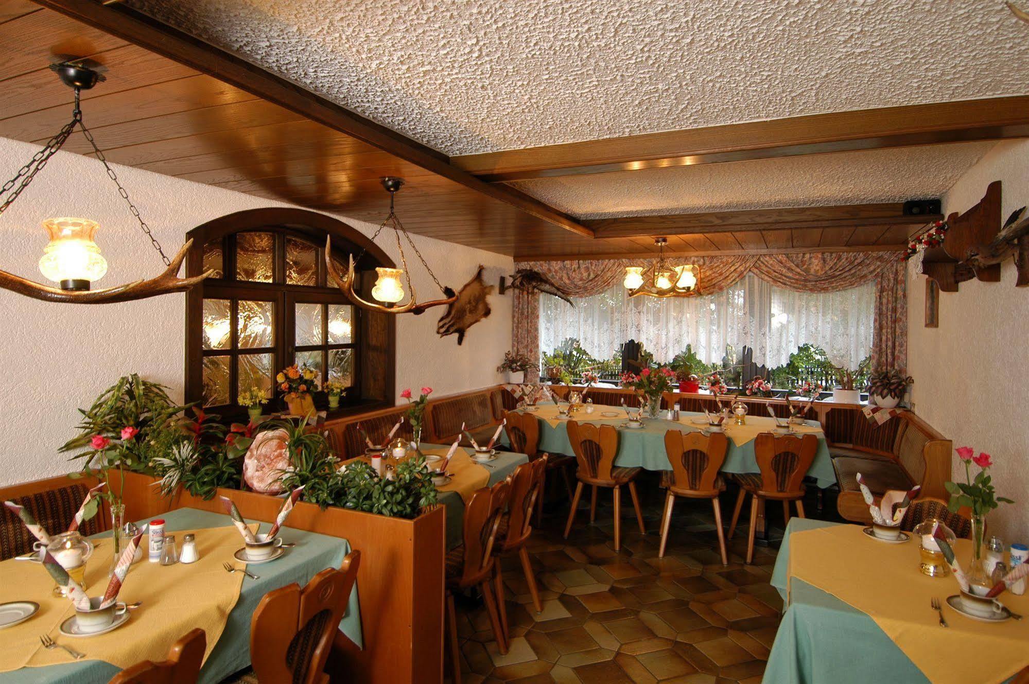 Hotel Dreisonnenberg 뉴쇼나우 외부 사진