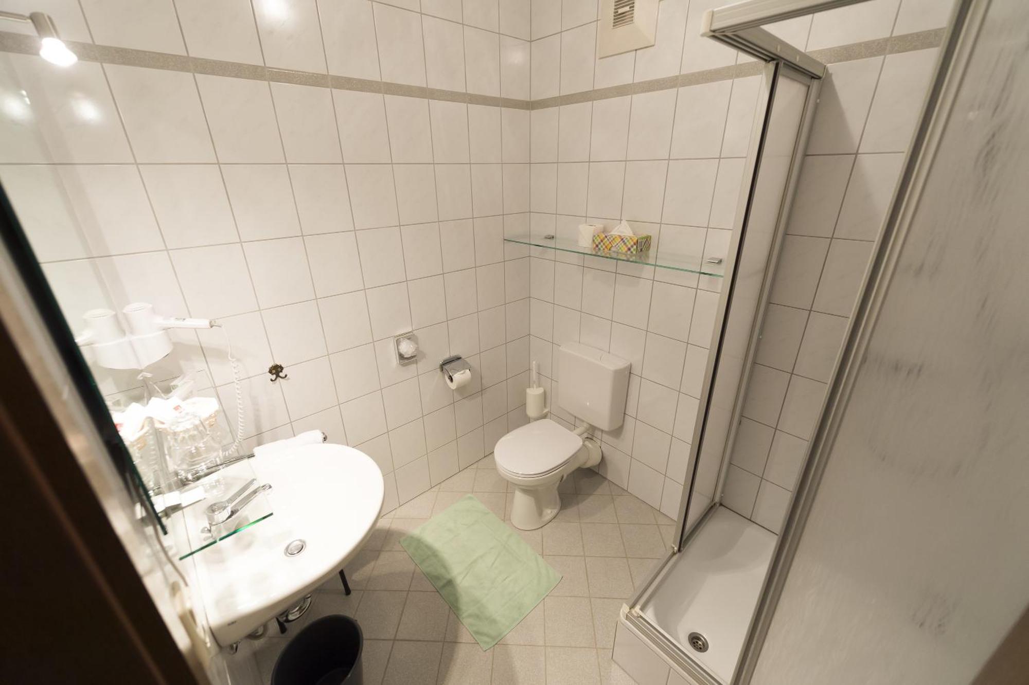 Hotel Dreisonnenberg 뉴쇼나우 외부 사진