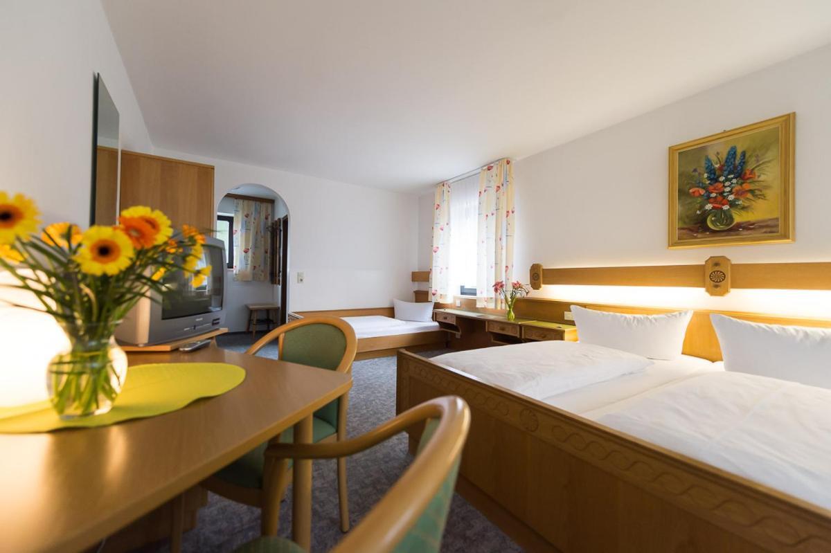 Hotel Dreisonnenberg 뉴쇼나우 외부 사진